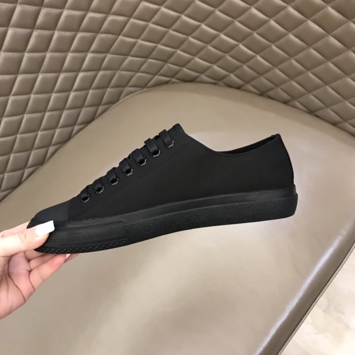 Burberry men sneaker eur size 38-44