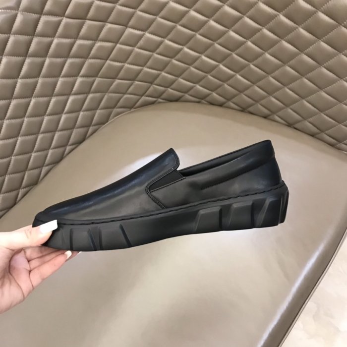 Prada men sneaker eur size 39-43