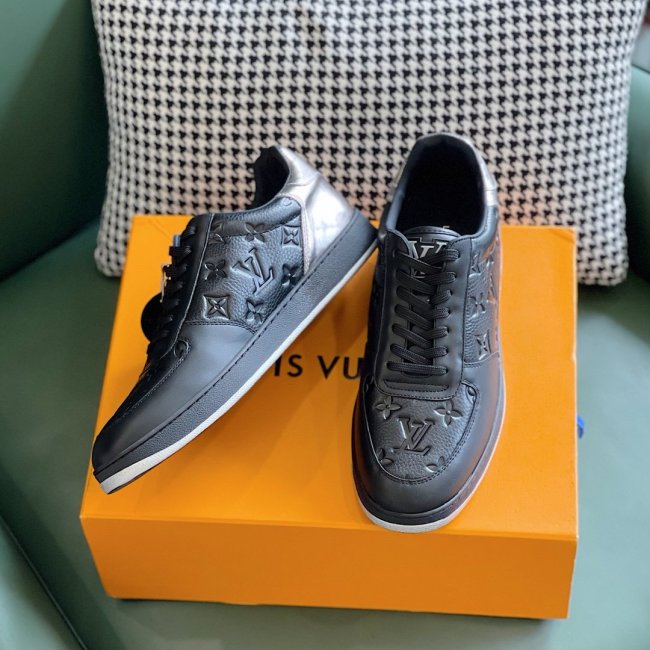 LOUIS VUITTON men sneaker eur size 38-45