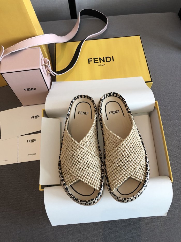 Fendi Women Shoes size 35-41