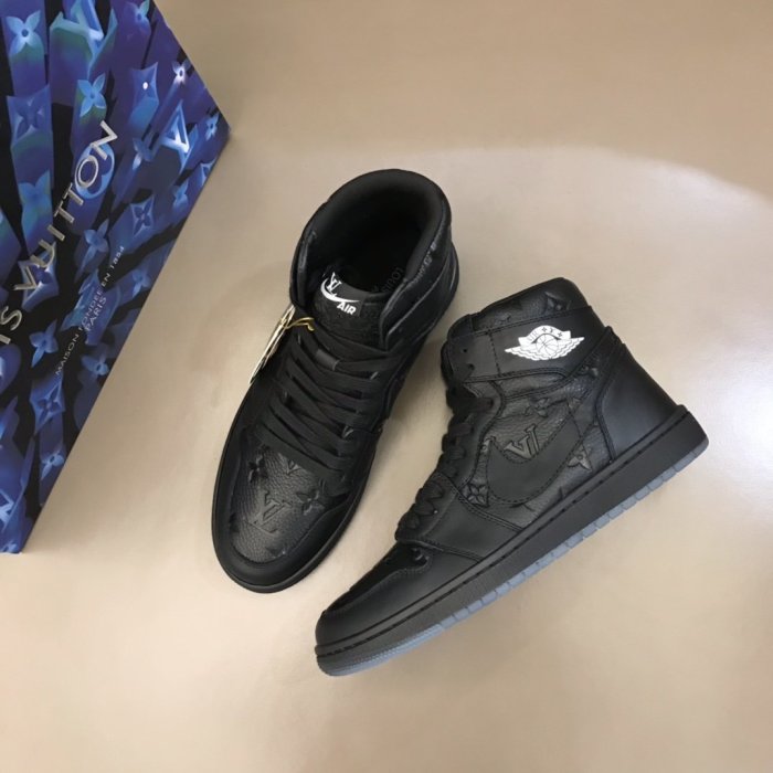 LOUIS VUITTON men sneaker eur size 39-45