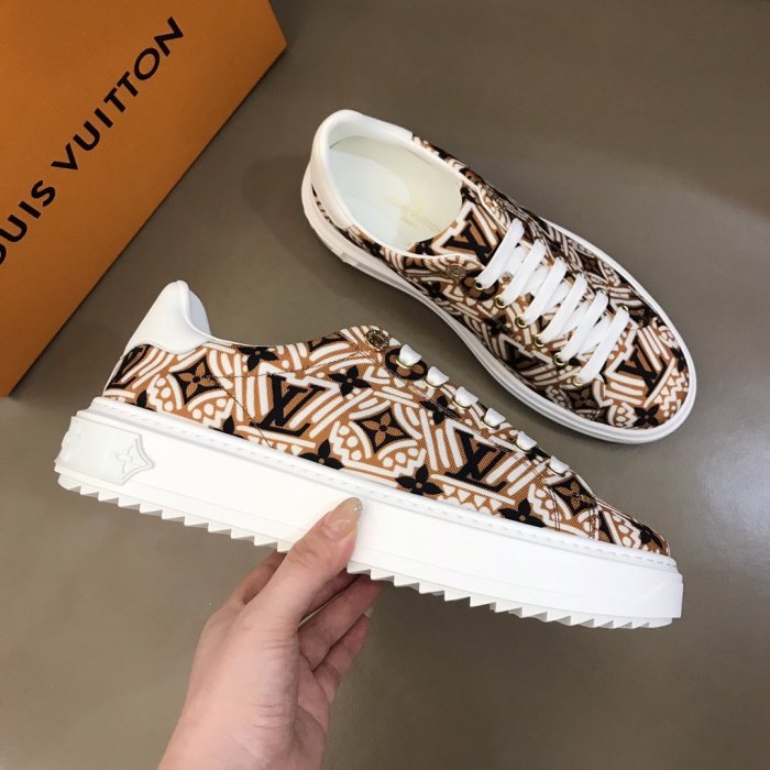 LOUIS VUITTON men sneaker eur size 35-45