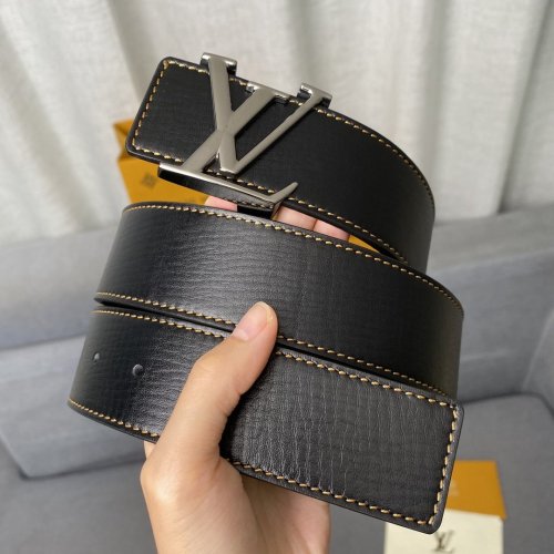 LOUIS VUITTON Belt
