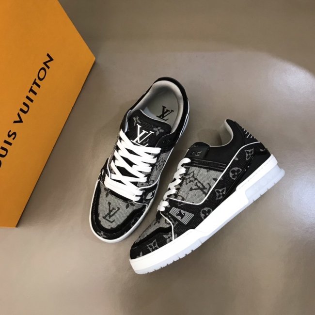 LOUIS VUITTON men sneaker eur size 38-45