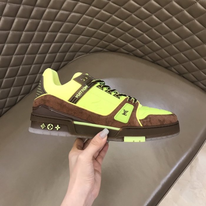 LOUIS VUITTON men sneaker eur size 38-45