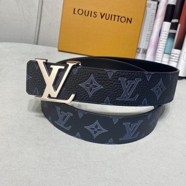 LOUIS VUITTON Belt