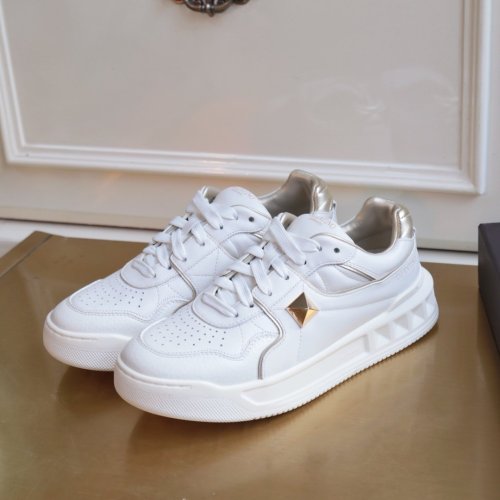 Valentino men sneaker eur size 35-45