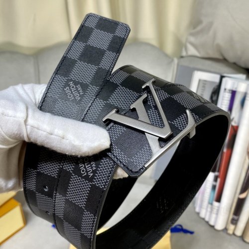 LOUIS VUITTON Belt