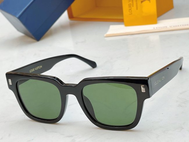 LOUIS VUITTON Sunglasses