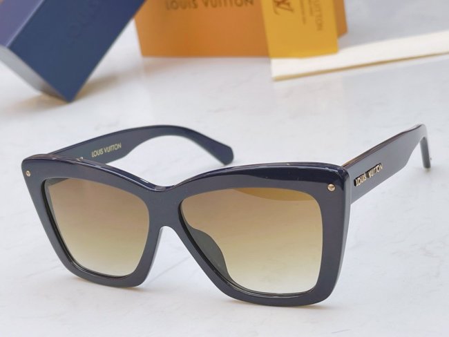 LOUIS VUITTON Sunglasses