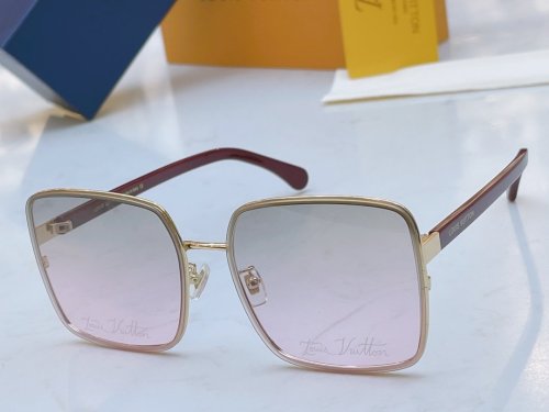 LOUIS VUITTON Sunglasses