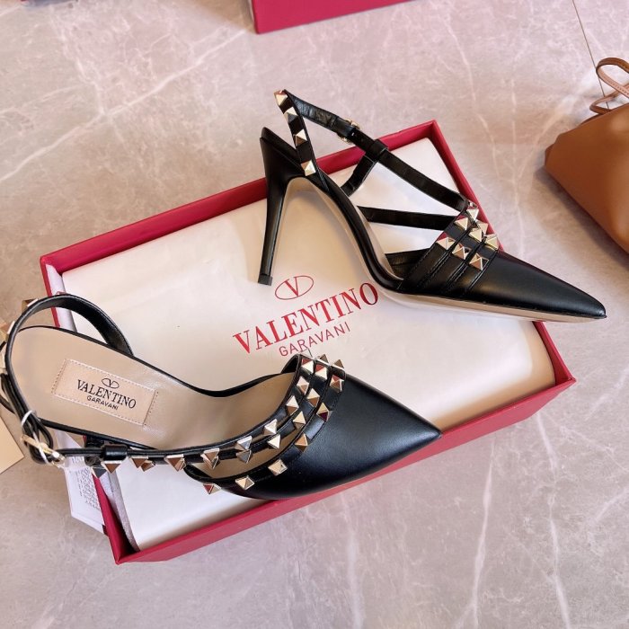 Valentino Women Shoes size 35-39 6.5CM