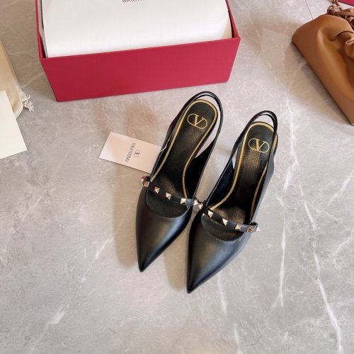 Valentino Women Shoes size 35-39 7CM