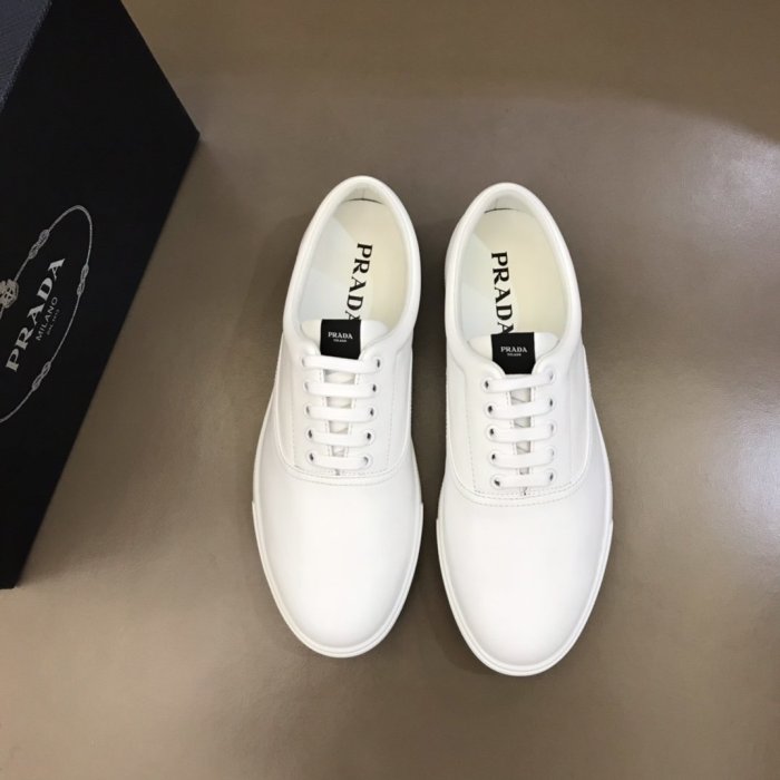 Prada men sneaker eur size 39-43