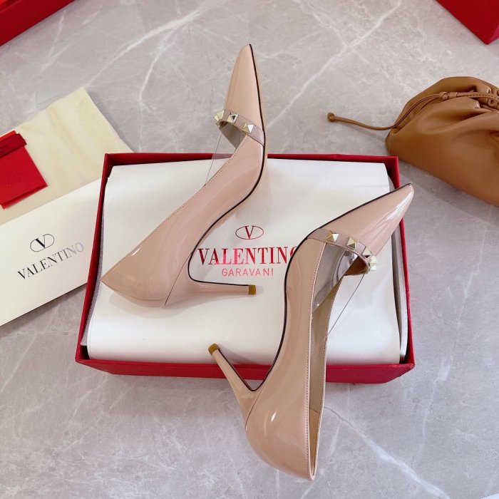 Valentino Women Shoes size 35-39 8CM