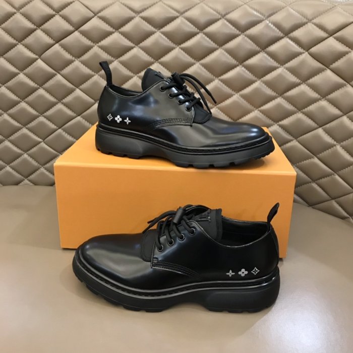 LOUIS VUITTON men sneaker eur size 38-45