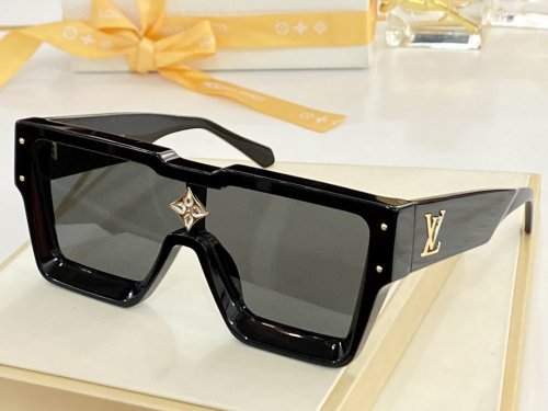 LOUIS VUITTON Sunglasses