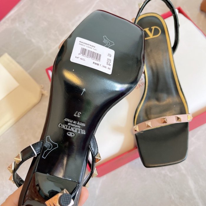 Valentino Women Shoes size 35-39 7CM