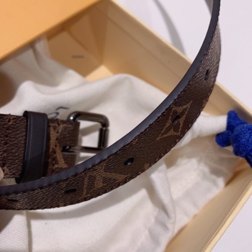 LOUIS VUITTON Belt