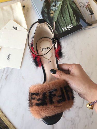 Fendi Women Shoes size 35-41