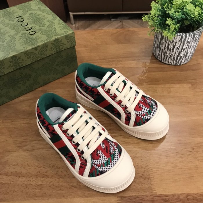 Gucci men sneaker eur size 26-35