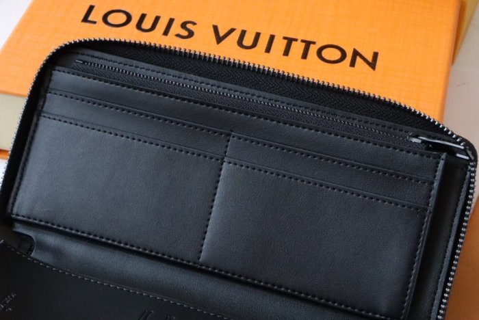 LOUIS VUITTON bags