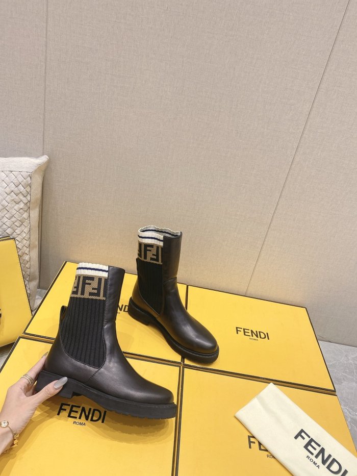 Fendi Women Shoes size 35-39