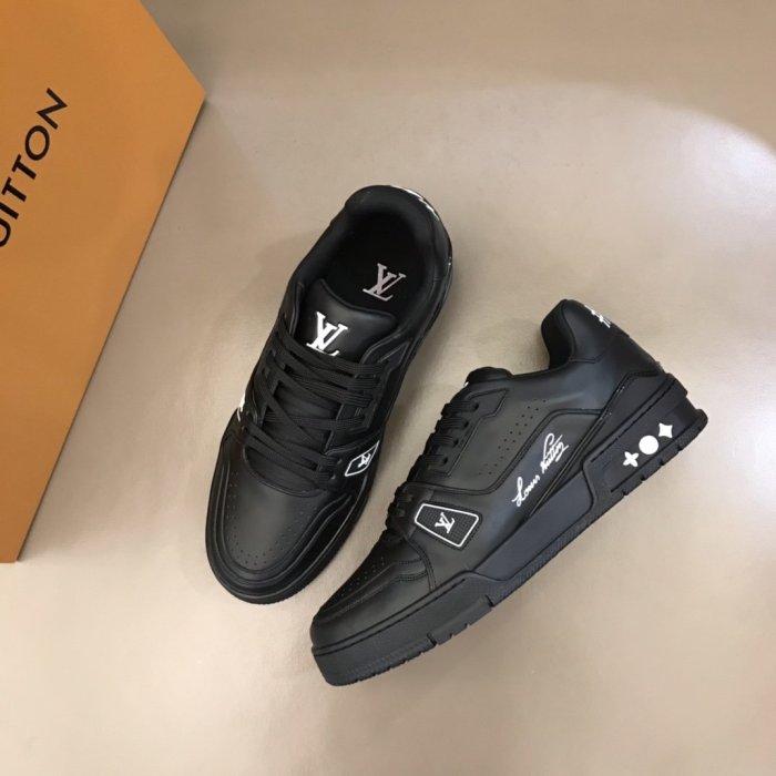 LOUIS VUITTON men sneaker eur size 39-44