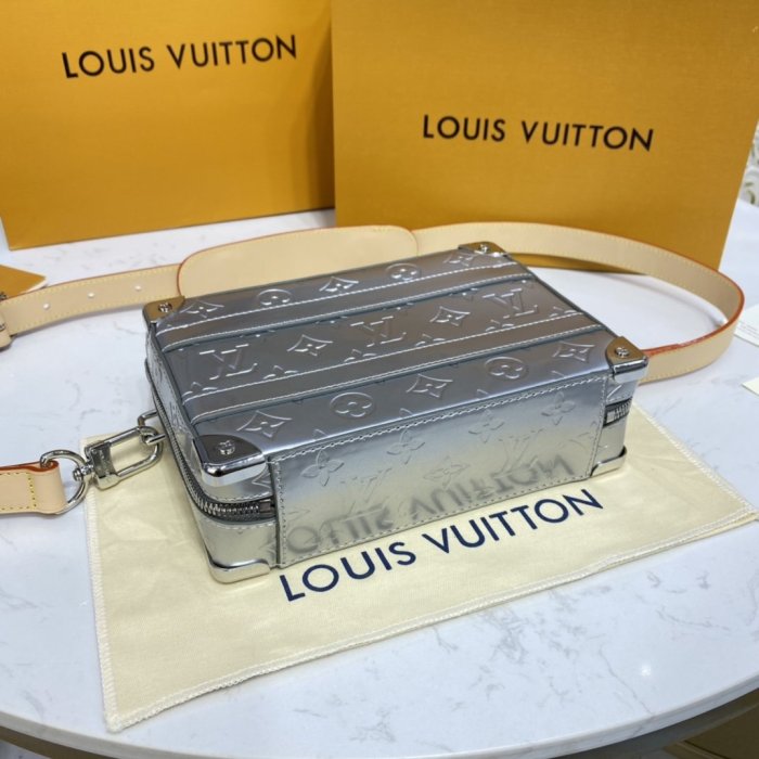 LOUIS VUITTON bags