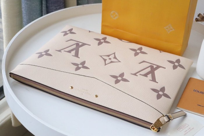 LOUIS VUITTON bags