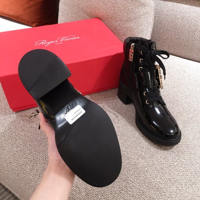 Roger Vivier Women Shoes size 35-40