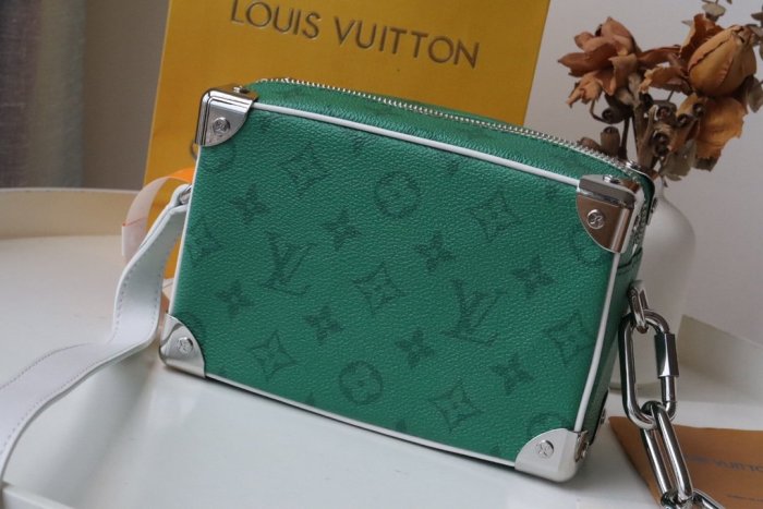 LOUIS VUITTON bags