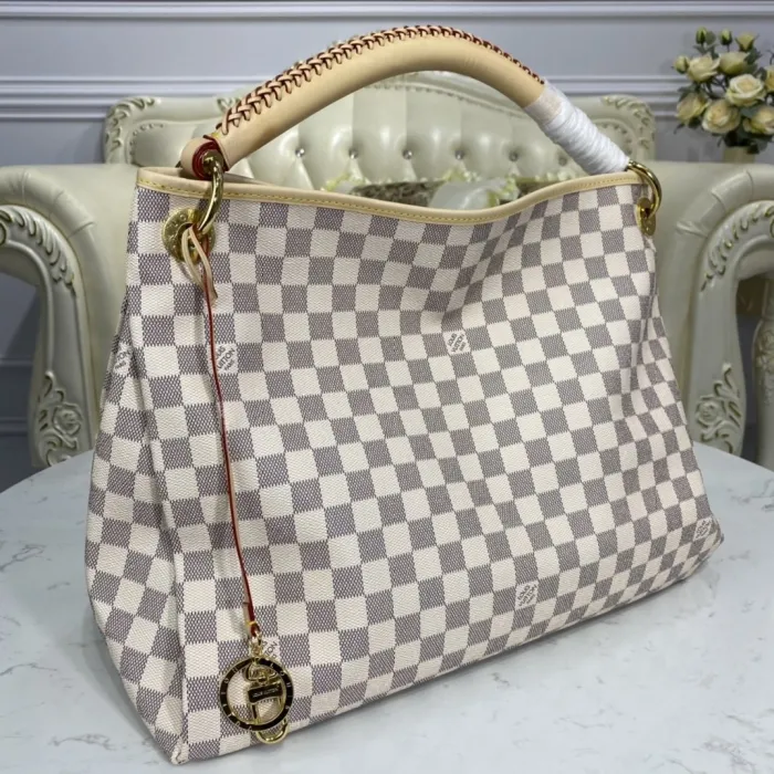 LOUIS VUITTON bags
