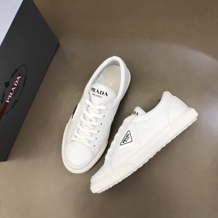 Prada men sneaker eur size 38-43