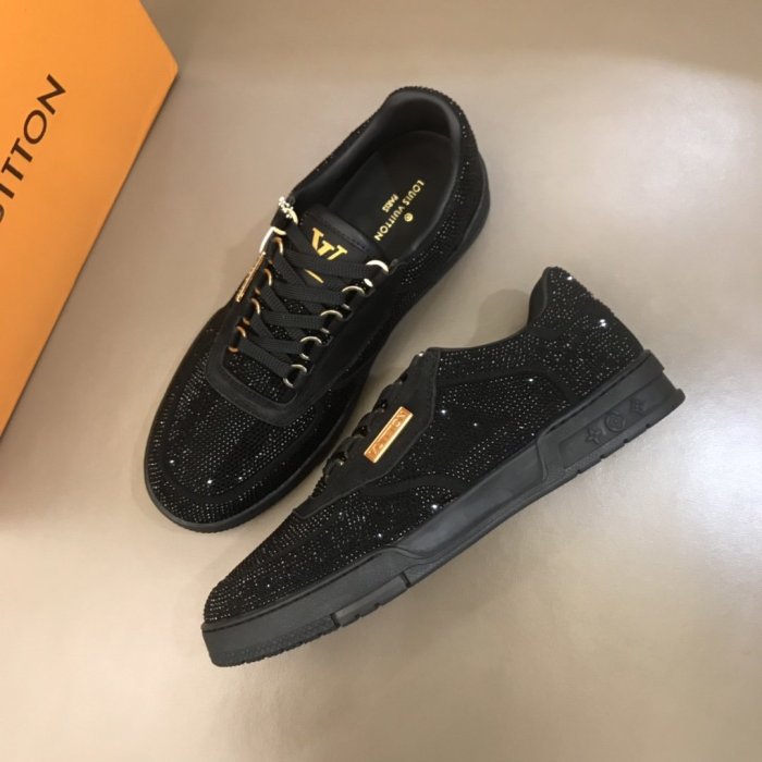 LOUIS VUITTON men sneaker eur size 38-44