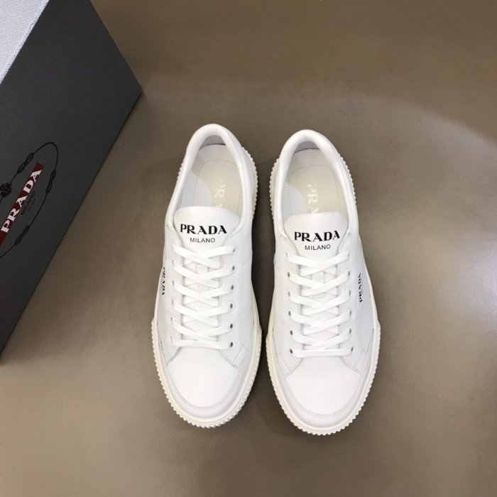 Prada men sneaker eur size 38-43