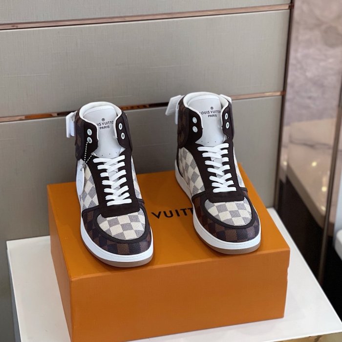 LOUIS VUITTON men sneaker eur size 38-45