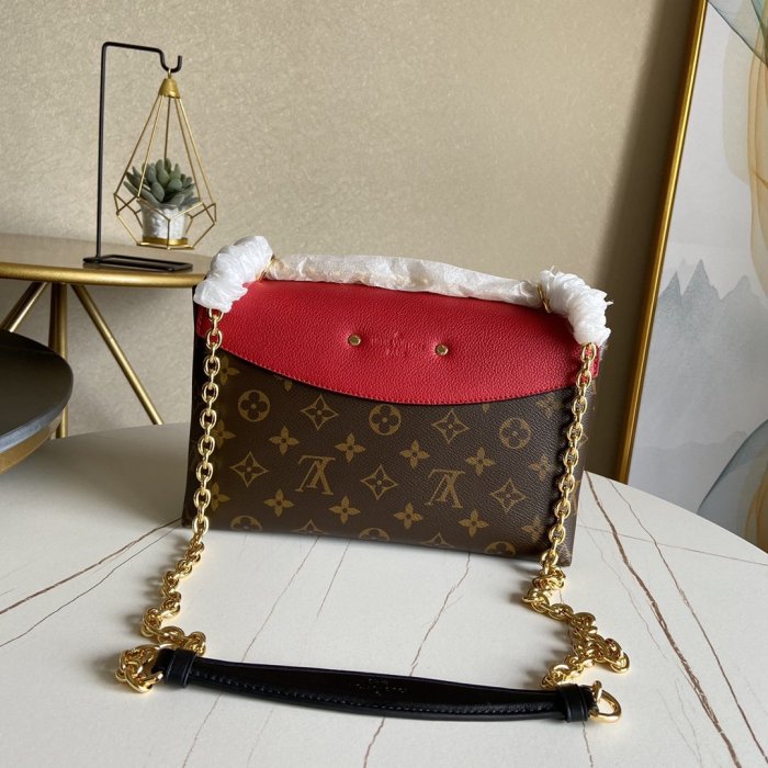 LOUIS VUITTON bags