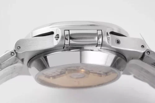 PATEK PHILIPPE Seamaster Nautilus Watch 40 MM