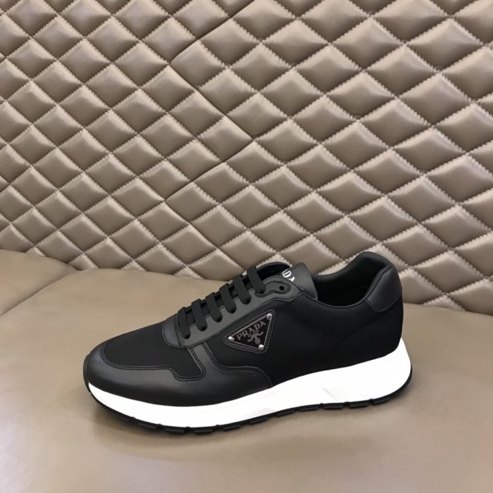 Prada men sneaker eur size 38-44