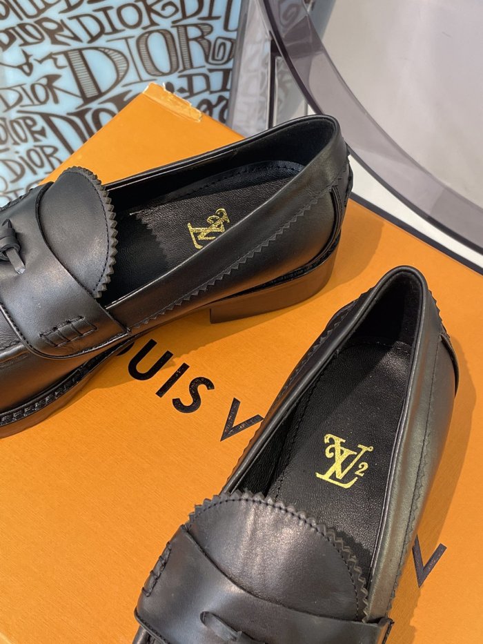 LOUIS VUITTON Women Shoes size 35-41