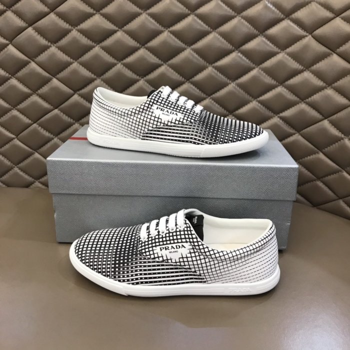 Prada men sneaker eur size 38-44