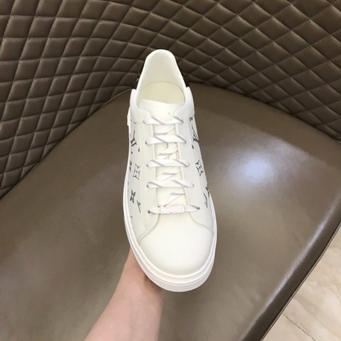 LOUIS VUITTON men sneaker eur size 35-45