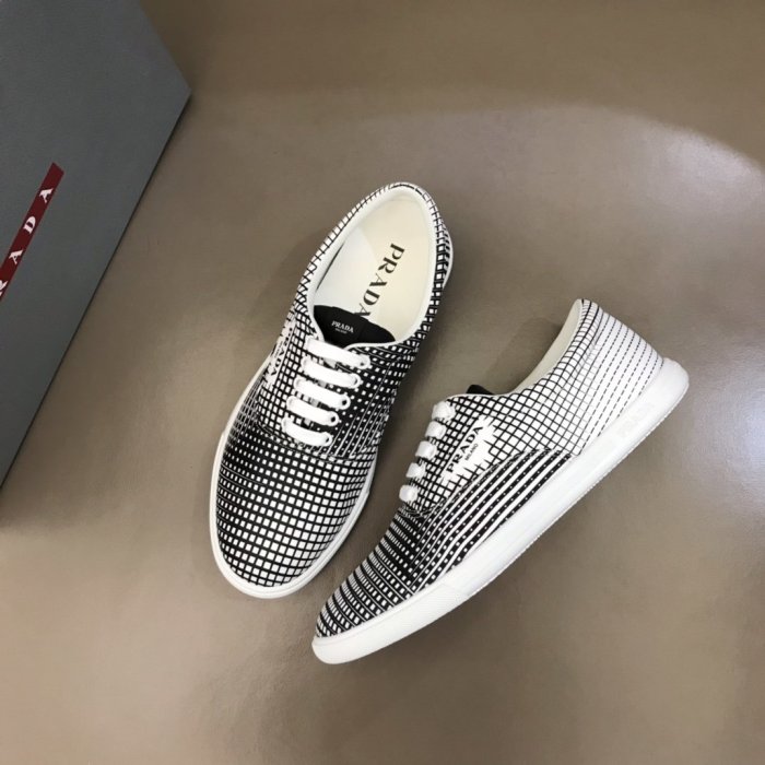 Prada men sneaker eur size 38-44