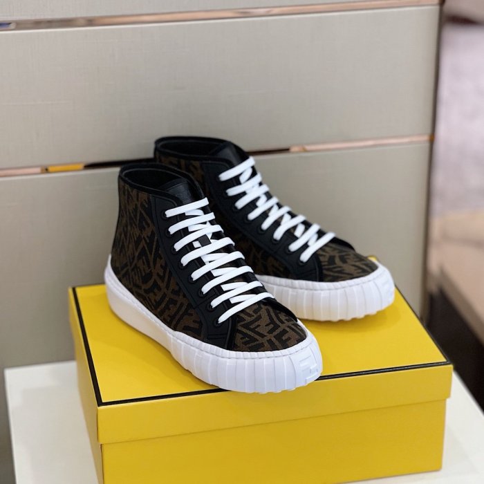 Fendi men sneaker eur size 38-45