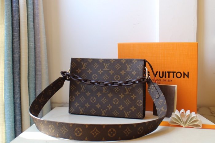 LOUIS VUITTON bags