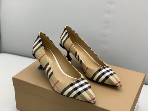 Burberry Women Shoes size 35-39 5.5CM