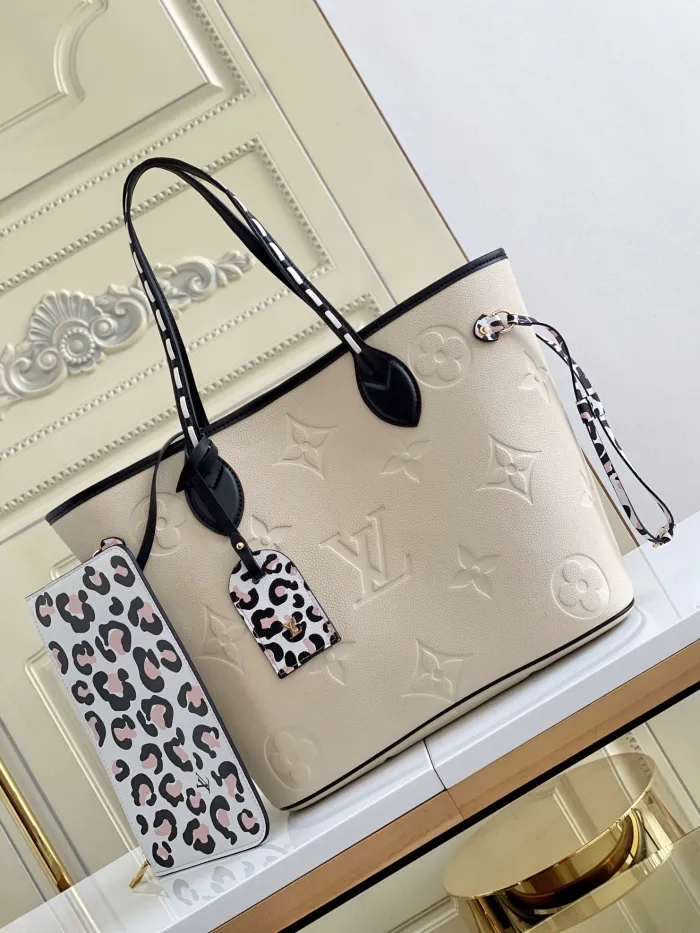 LOUIS VUITTON bags