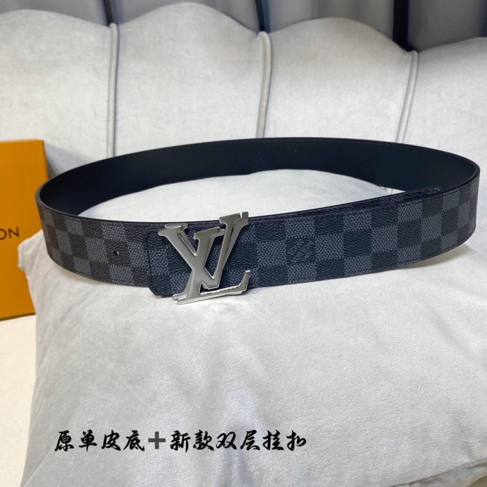 LOUIS VUITTON Belt