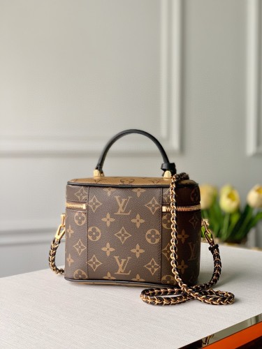 LOUIS VUITTON bags